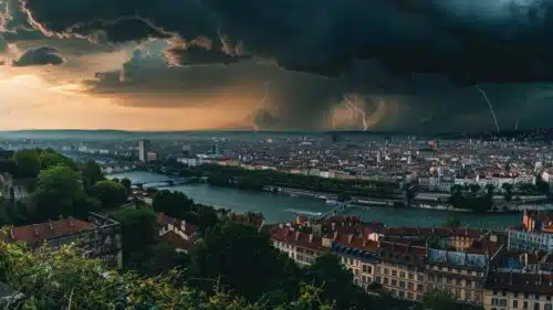 Lyon sous les eaux : Les orages vont-ils tout dévaster ?